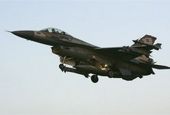 F-16 latają, mieszkańcy protestują