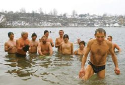 Krakowskie morsy przywitają Nowy Rok w lodowatej rzece