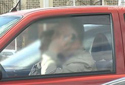 Rozmowa przez telefon w czasie jazdy. Robi to co 30. osoba