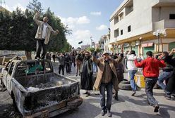 Armia Kadafiego zbombardowała dwustutysięczne miasto