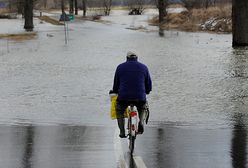 Rzeki wzbierają; pogotowie we Wrocławiu