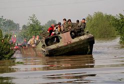 Już 14 ofiar powodzi; "nie zwlekajcie z ewakuacją"