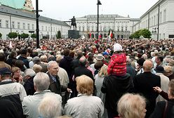 Protest pod Pałacem Prezydenckim