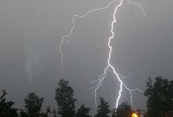 Chciał schować kosiarkę - nie zdążył, bo...