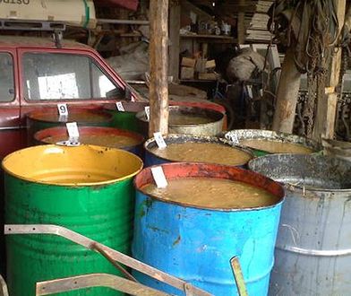 Zlikwidowano sieć nielegalnych fabryk alkoholu