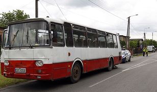 Autobus wjechał w grupę dzieci - czworo rannych