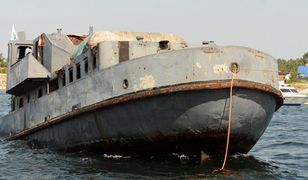 Zatopiono statek na oczach setek turystów