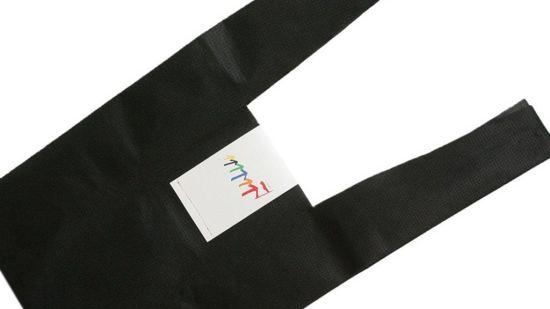 Torba promująca polską prezydencję przypomina pokraczny worek na śmieci.