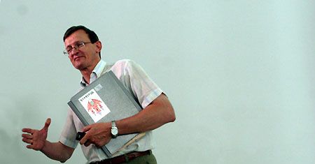 Cymański o zarzutach PO: trochę opamiętania