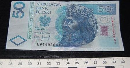 Uczniowie produkowali dwudziestki i pięćdziesiątki
