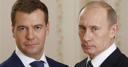 Rosjanie wybierają (Miedwiediewa), Putin już głosował