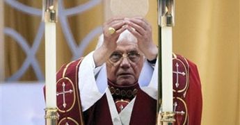 Papież wzywa uczelnie katolickie, by uczyły zgodnie z doktryną
