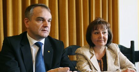 NIK powinien sprawdzić Pawlaka