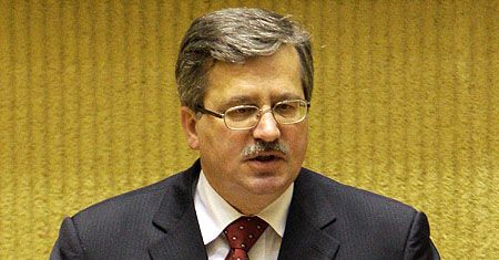 Komorowski: trzeba się zająć kandydatami z wyrokiem