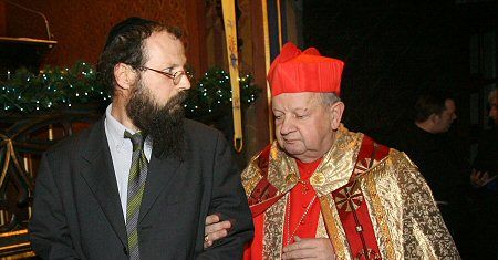 Dziwisz: chrześcijanie i Żydzi mają jednego Ojca