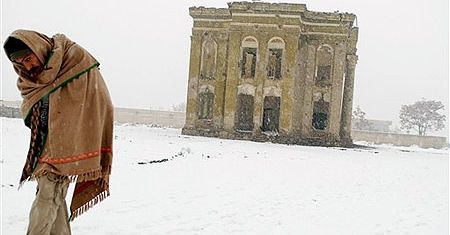 Burze śnieżne w Afganistanie zabiły 34 osoby