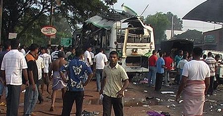 20 osób zginęło w zamachu na autobus w Sri Lance