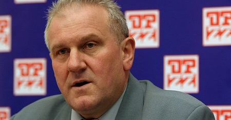 "Obecny rząd jest pewny siebie i arogancki"