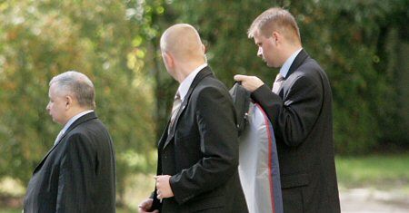 Większość Polaków chce dymisji rządu