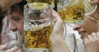 Polacy piją coraz więcej piwa