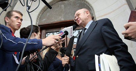 RPO: trzeba pomóc Polakom pracującym zagranicą