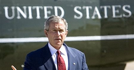 Prawnicy: Bush nadużywa władzy, selektywnie egzekwując ustawy