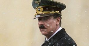 Niemcy śmieją się w kinie… z Hitlera
