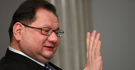 Kalisz apeluje: zaskarżmy ustawę lustracyjną do TK