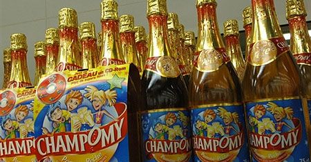 Bezalkoholowy szampan na studniówce