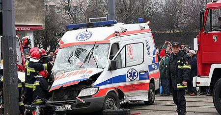 Wypadek karetki w centrum Wrocławia