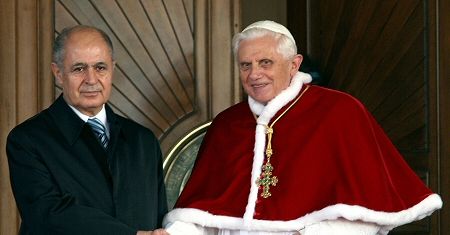 Papież apeluje o dialog i wolność religii w Turcji