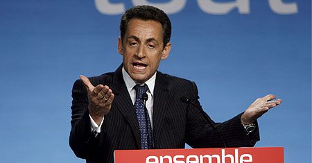 Nicolas Sarkozy - faworyt drugiej tury wyborów we Francji