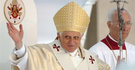 Papież przybył do Pawii w Lombardii