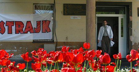 Szef OZZL: 1 mld zł z NFZ - na podwyżki