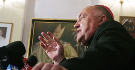 Abp Nycz: kult Jana Pawła II powszechny w całym Kościele