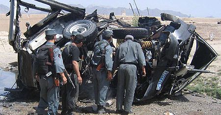 Bomba zabiła czterech Nepalczyków z ONZ i kierowcę