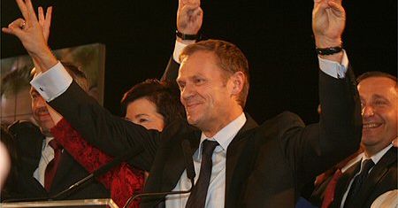 Tusk pokonał Kaczyńskiego w Warszawie