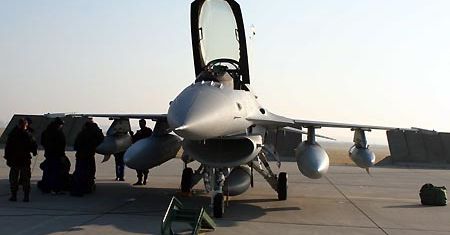 Do Polski przyleciały cztery kolejne samoloty F-16