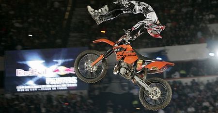 Red Bull X–Fighters - corrida na motocyklach