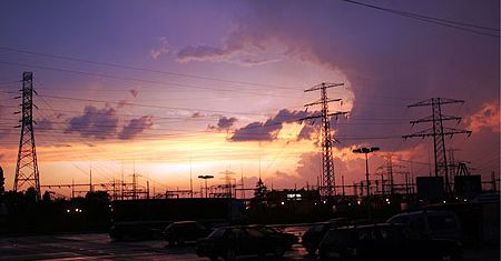 Nadciąga kolejna noc z burzami, nawałnicami i gradem