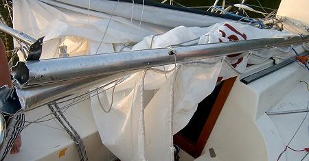 Po burzach 3 osoby nie żyją, 9 nadal poszukiwanych