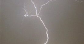 Synoptycy ostrzegają przed gwałtownymi burzami