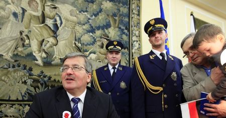 TVP 1 nie rozmawia z Komorowskim