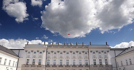 "PiS wygrywa, ja emigruję"