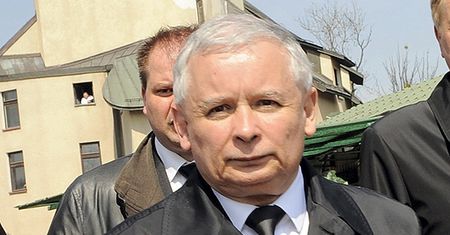 Jarosławowi Kaczyńskiemu jeszcze czegoś brakuje