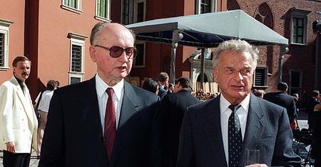 IPN: Jaruzelski agentem, zwerbował go Kiszczak