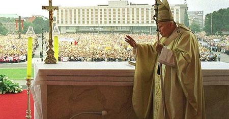 Wieczorem wszyscy będą wspominać papieża-Polaka