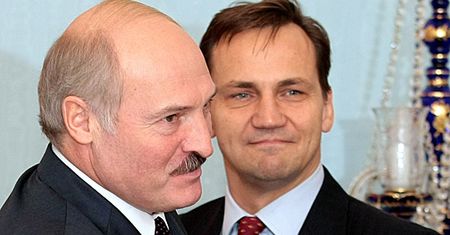 Sikorski z Komorowskim rozmawiali o Białorusi
