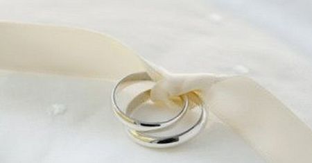 Wzięła ślub z mężczyzną, który... nie żyje od 3 lat