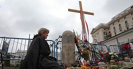 "Kościół nic nie stracił w czasie bitwy o krzyż"